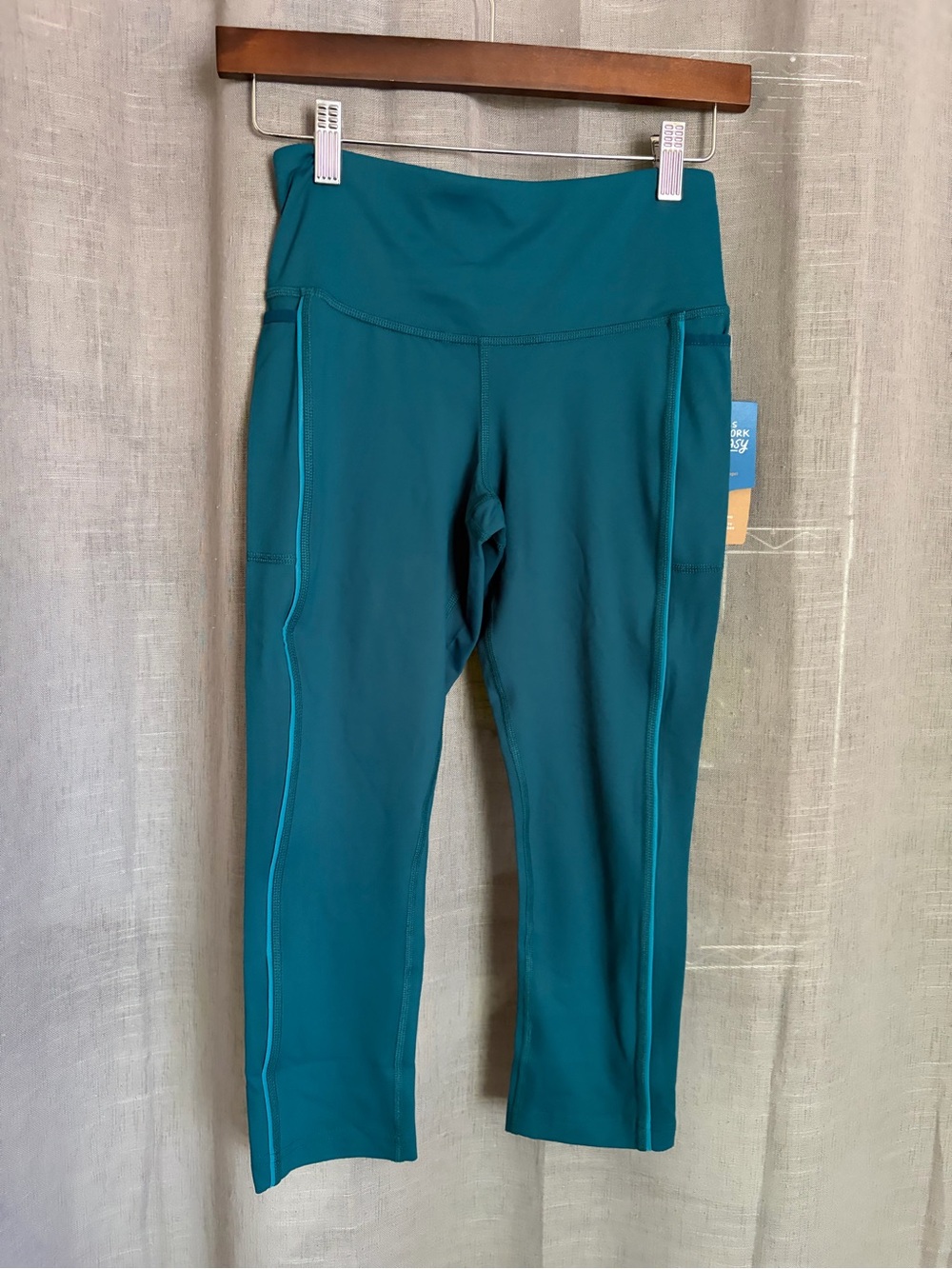 Brooks Deep Sea Greenlight Capri Leggings